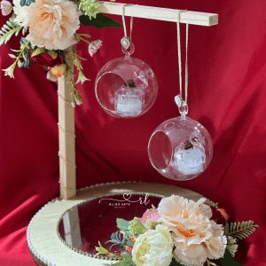L shaped Engagement Ring Stand in Peach and White decor